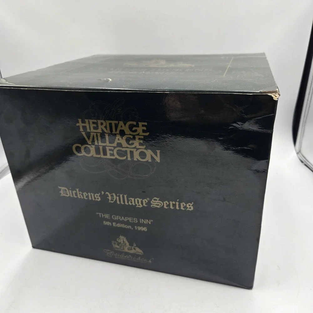 Dept 56 Dickens Village The Grapes Inn 1996 5th Edition Lighted w Box Euc Works